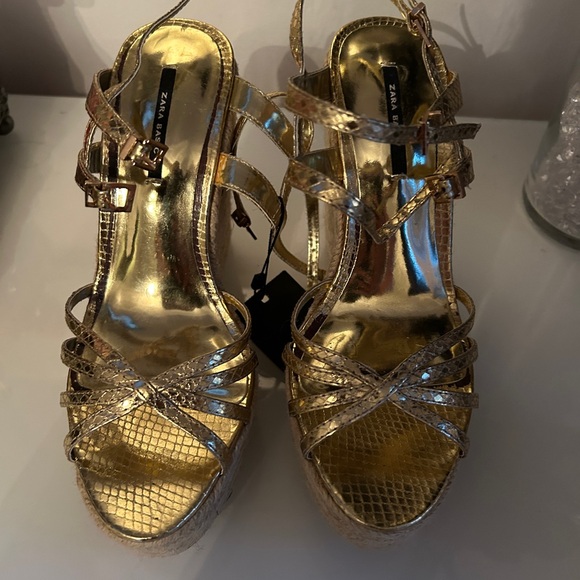 New Zara wedges size 37 - Picture 2 of 2